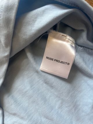 Camiseta Nude Projects celeste 