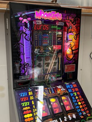 Máquina Tragaperras Woonsters 500€