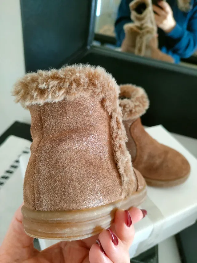 Botim camel com brilho n° 25