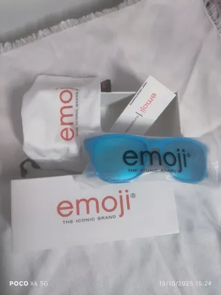 Dos Gafas de sol Emoji azules y verdes