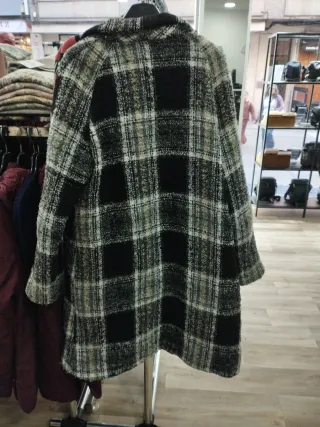 Abrigo de solapa a cuadros