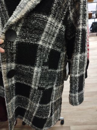 Abrigo de solapa a cuadros