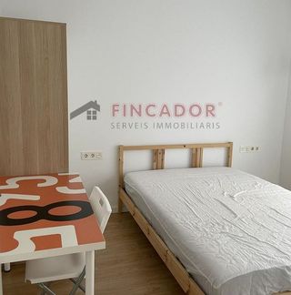 Piso en venta en Navas en Barcelona