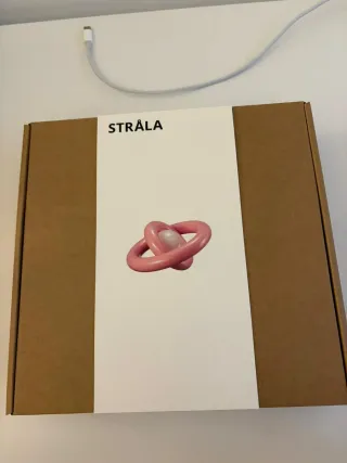 STRALA Lampara Mesa Gustaf Westman Rosa
