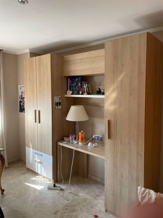 Armario modular y estanterías