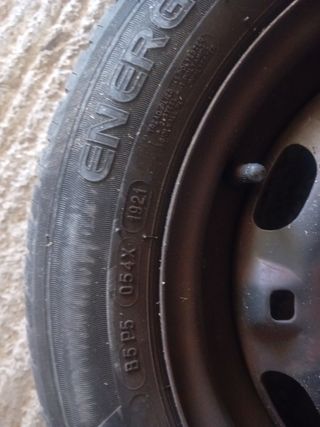 Juego 4 Ruedas Michelin con Llantas 185/60 R14