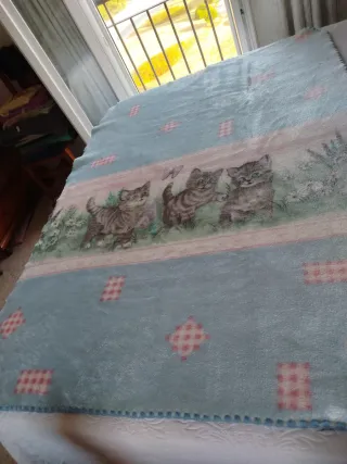 Manta Manterol cuna gatitos