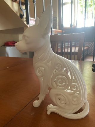 Escultura perro Chihuahua diseño calado