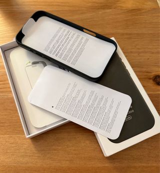 Funda iPhone 16 Pro Verde Cuero Apple