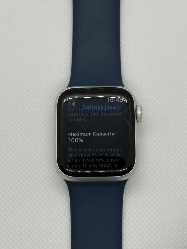 100% - Apple Watch SE 2 40mm GPS