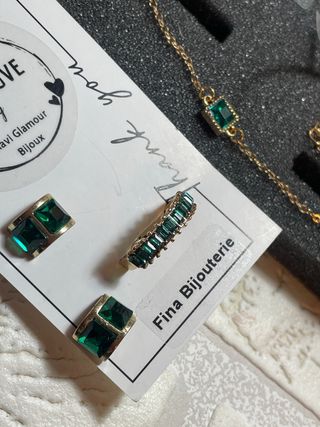Conjunto Varias Joyas Verdes y Doradas