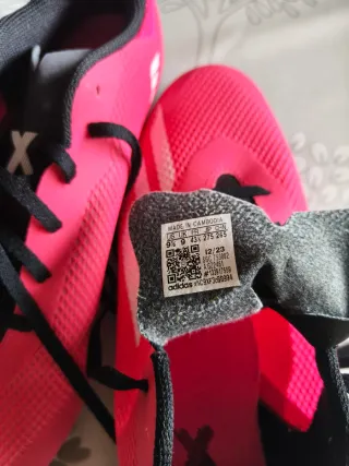Botas de fútbol Adidas rosas