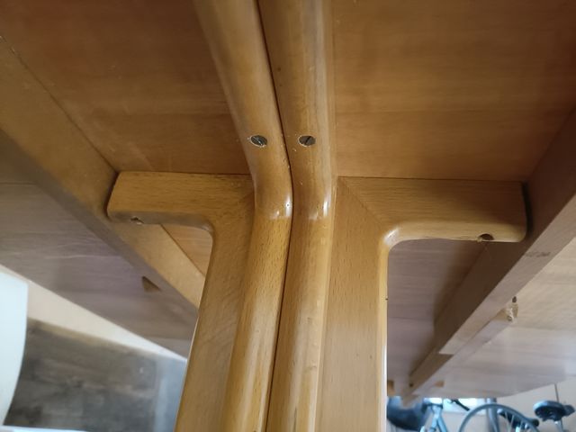 Mesa redonda extensible de madera