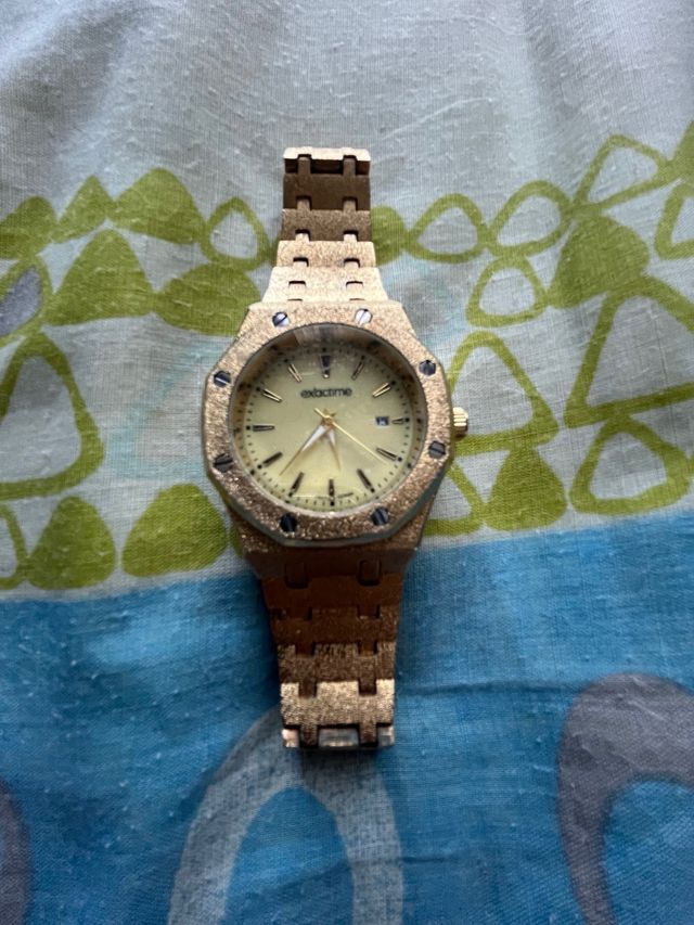 Reloj Exactime Dorado