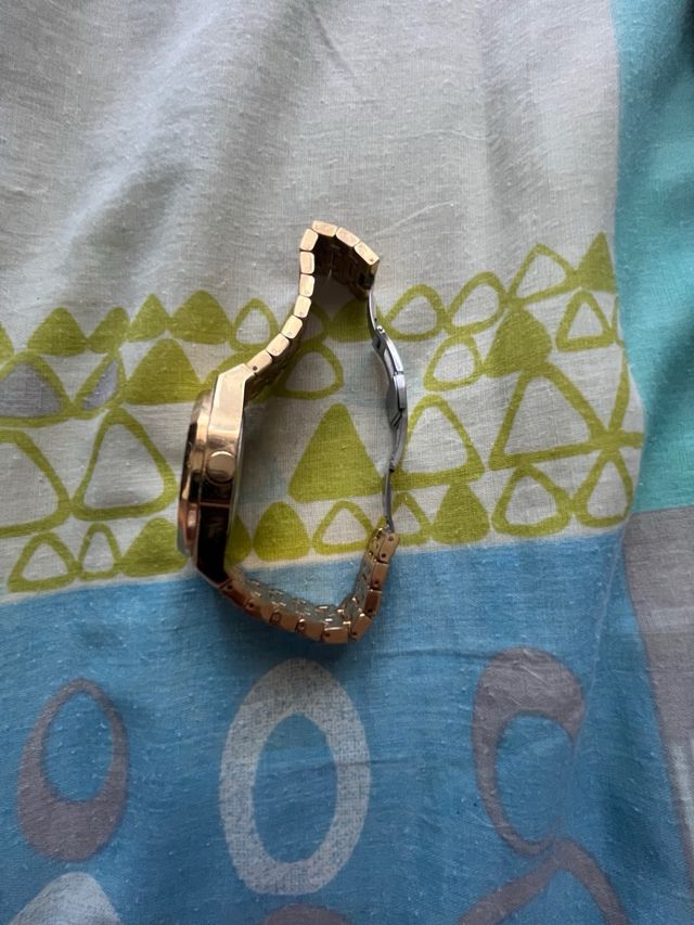 Reloj Exactime Dorado