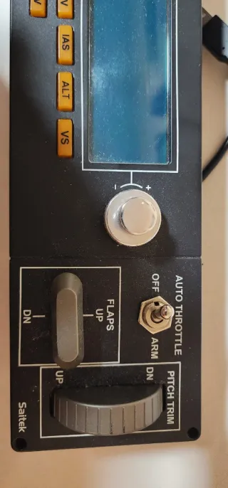 Panel Saitek Radio/Piloto Automático PC