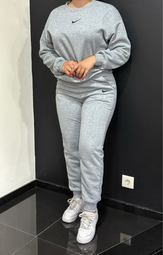 Conjunto mujer bordado
