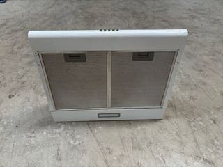 Cámpana extractora blanca