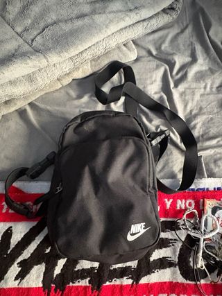 Bandolera Nike Negra