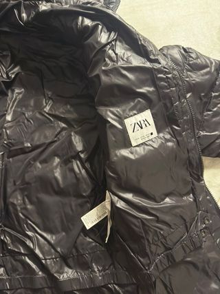 Zara Puffer Negro Plumas