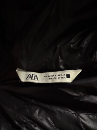 Zara Puffer Negro Plumas