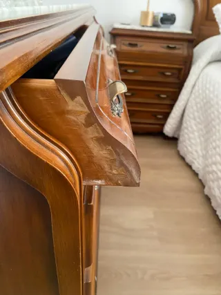 Dormitorio Matrimonio Clásico Nogal Tallado