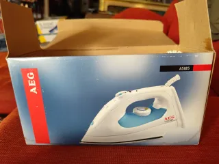 Ferro da stiro AEG ASI85