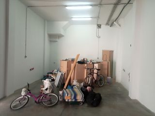 Construcción y pintura Seguridad y camarero