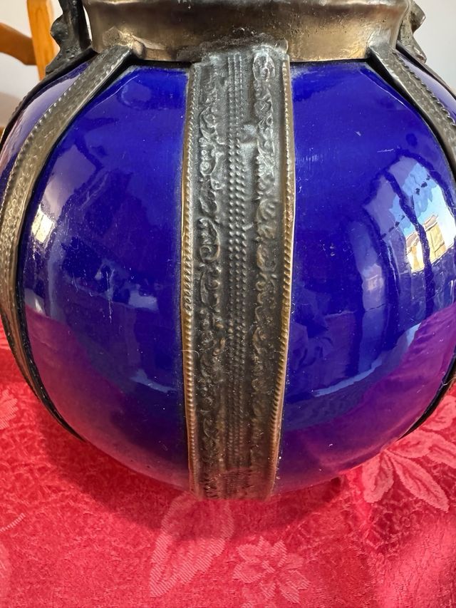 Brocca decorativa blu ceramica metallo