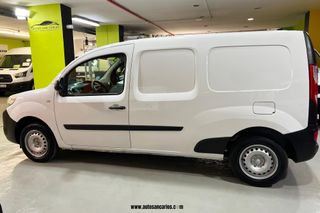 ESPACIOSO KANGOO MAXI CARGA FÁCIL + 2 AÑOS
