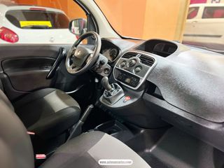 ESPACIOSO KANGOO MAXI CARGA FÁCIL + 2 AÑOS