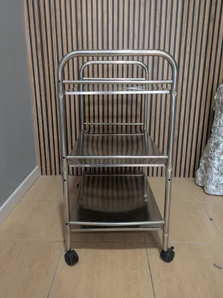 Carrito auxiliar 3 pisos metal y plástico