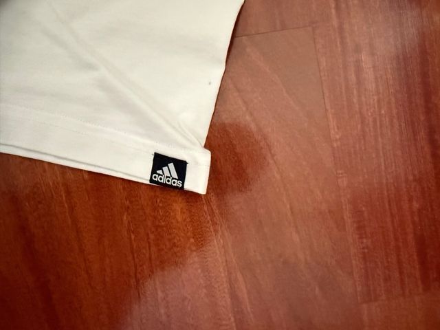 T-shirt Adidas ragazzo grafica colorata