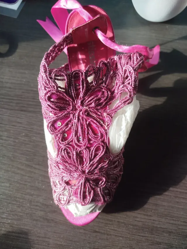 Tacones Festissimo Fucsia Pedrería