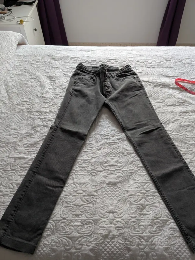 Vaqueros grises corte clásico Talla M
