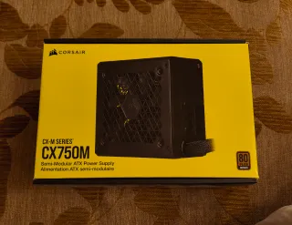 Corsair CX750M Semi-Modular Fuente de Alimentación
