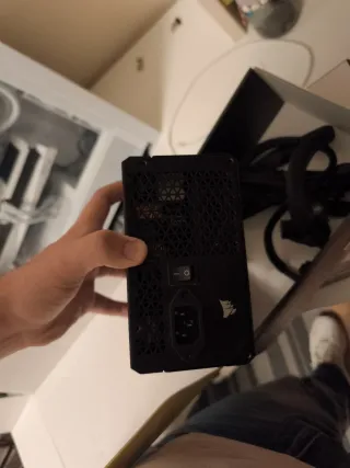Corsair CX750M Semi-Modular Fuente de Alimentación