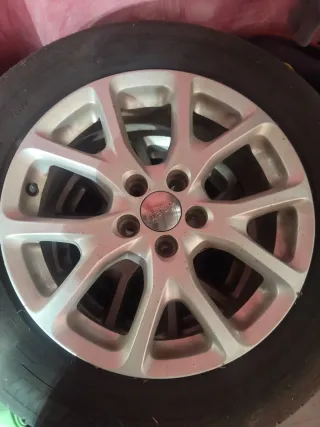 Llantas con neumaticos para Jeep