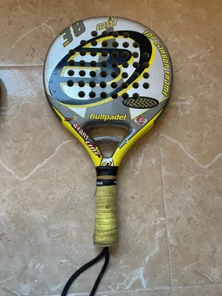 Pala de pádel Bullpadel 38mm