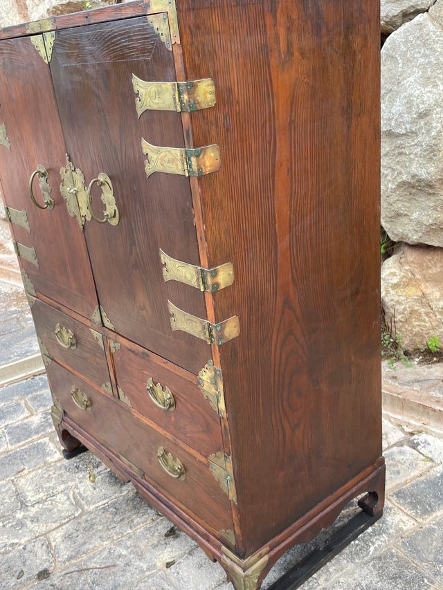 Gabinete Bandaji Coreano Madera y Metal