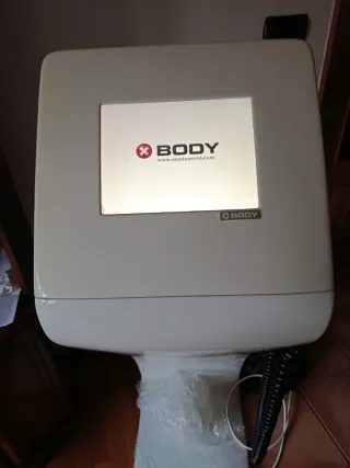 Equipo Electroestimulación XBody Newave