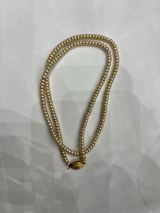 Collar de perlas naturales