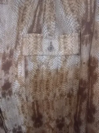 Blusa elegante animal print