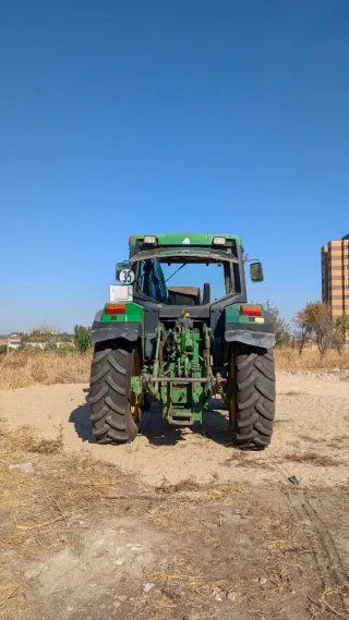 Tractor John Deere 6100 2W