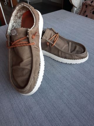 Scarpe Hey Dude Marroni