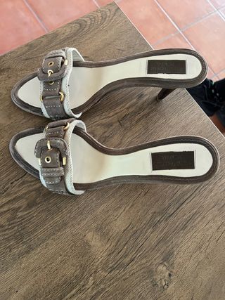 Zapatos tacón Zara Y2K beige/marrón