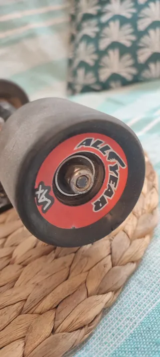 Tabla Skate Jart 8'5 + Lija + Ejes Independent