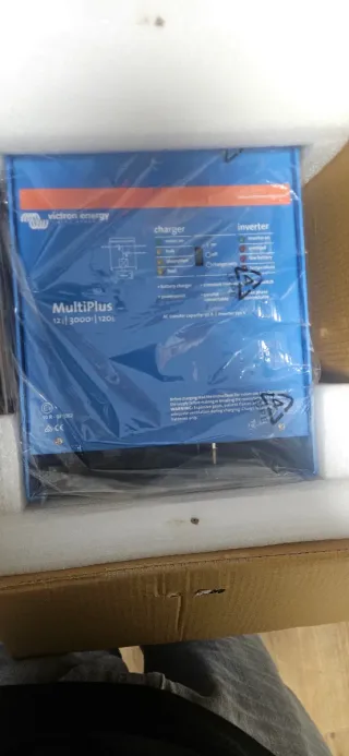 Inversor Victron MultiPlus 12|3000|120