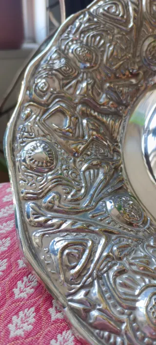 Centro de mesa decorativo plateado