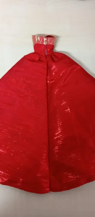 Vestido Barbie Rojo y Dorado